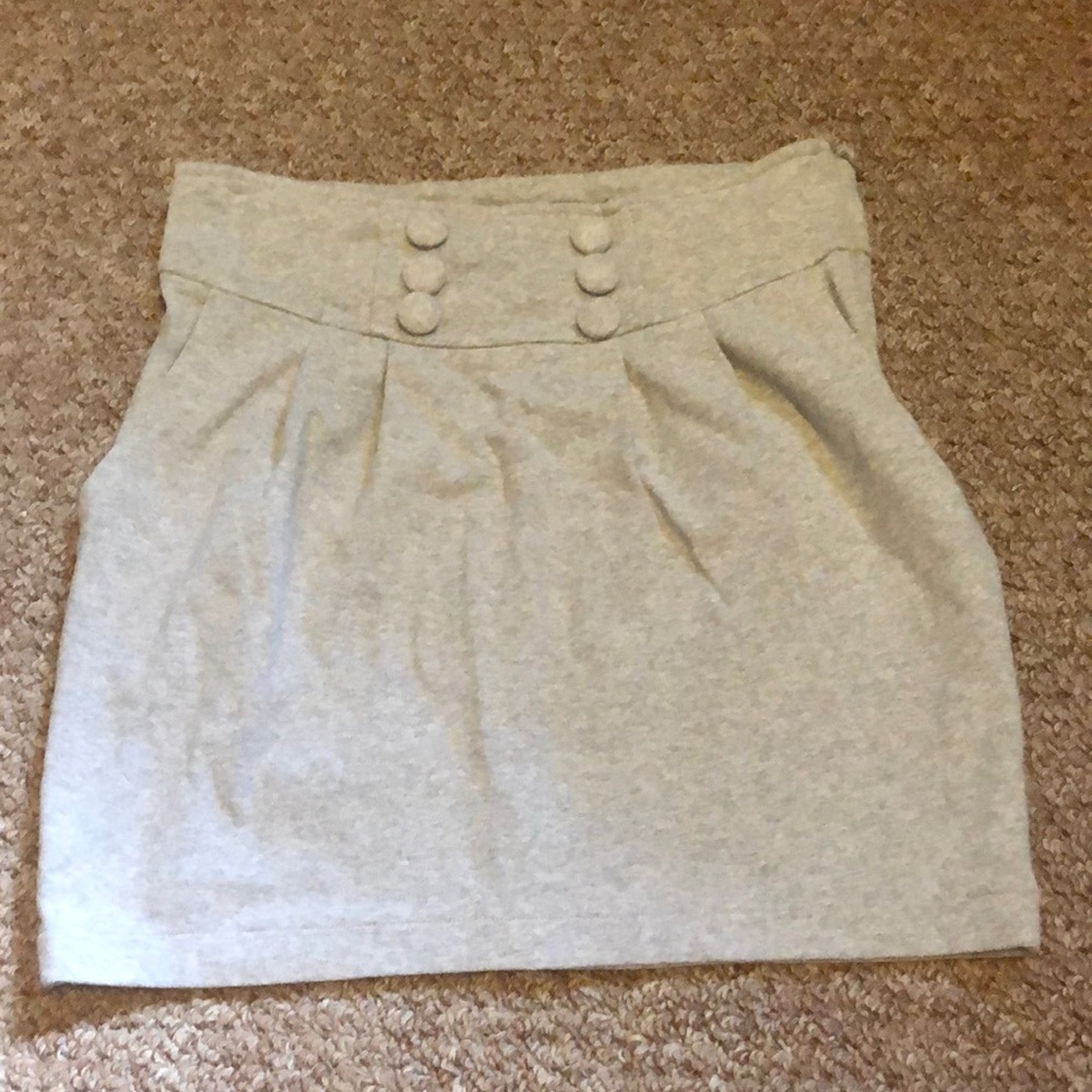 Gray Skirt with Pockets